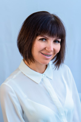 Учитель - логопед Комарцова Ярославна Эдуардовна Учитель - логопед Комарцова Ярославна Эдуардовна